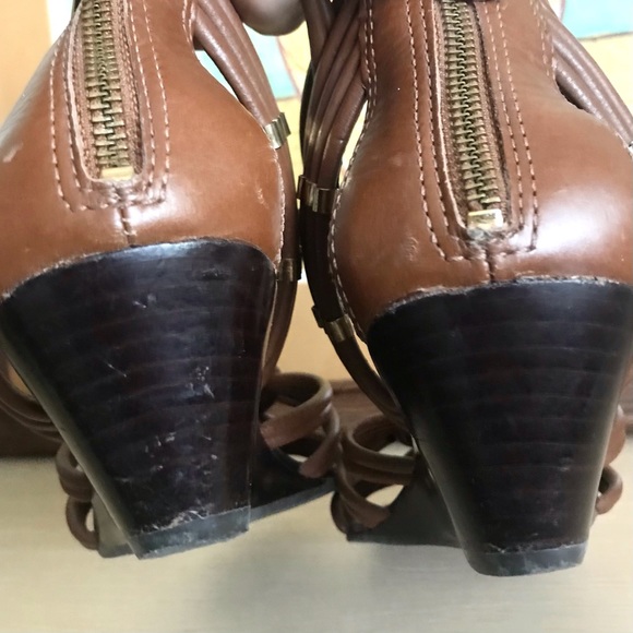 Tory Burch Wedge Sandal - Picture 5 of 7